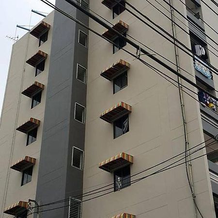 Pacific Apt Bangkok Exterior photo